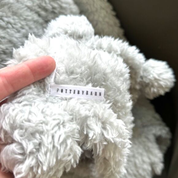 Pottery Barn Cozy Pom Pom Sherpa Throw - Color: Smoke - Picture 8 of 8